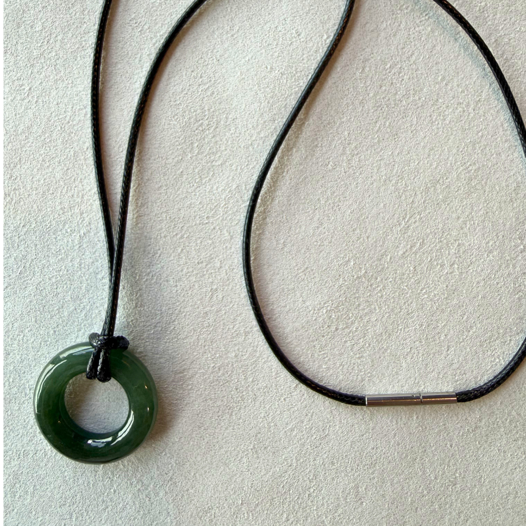 Skog - Jade ring with leather necklace
