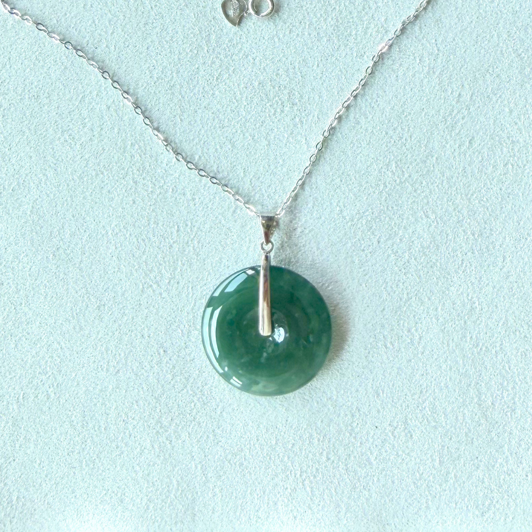 Verdant - Rich green jade