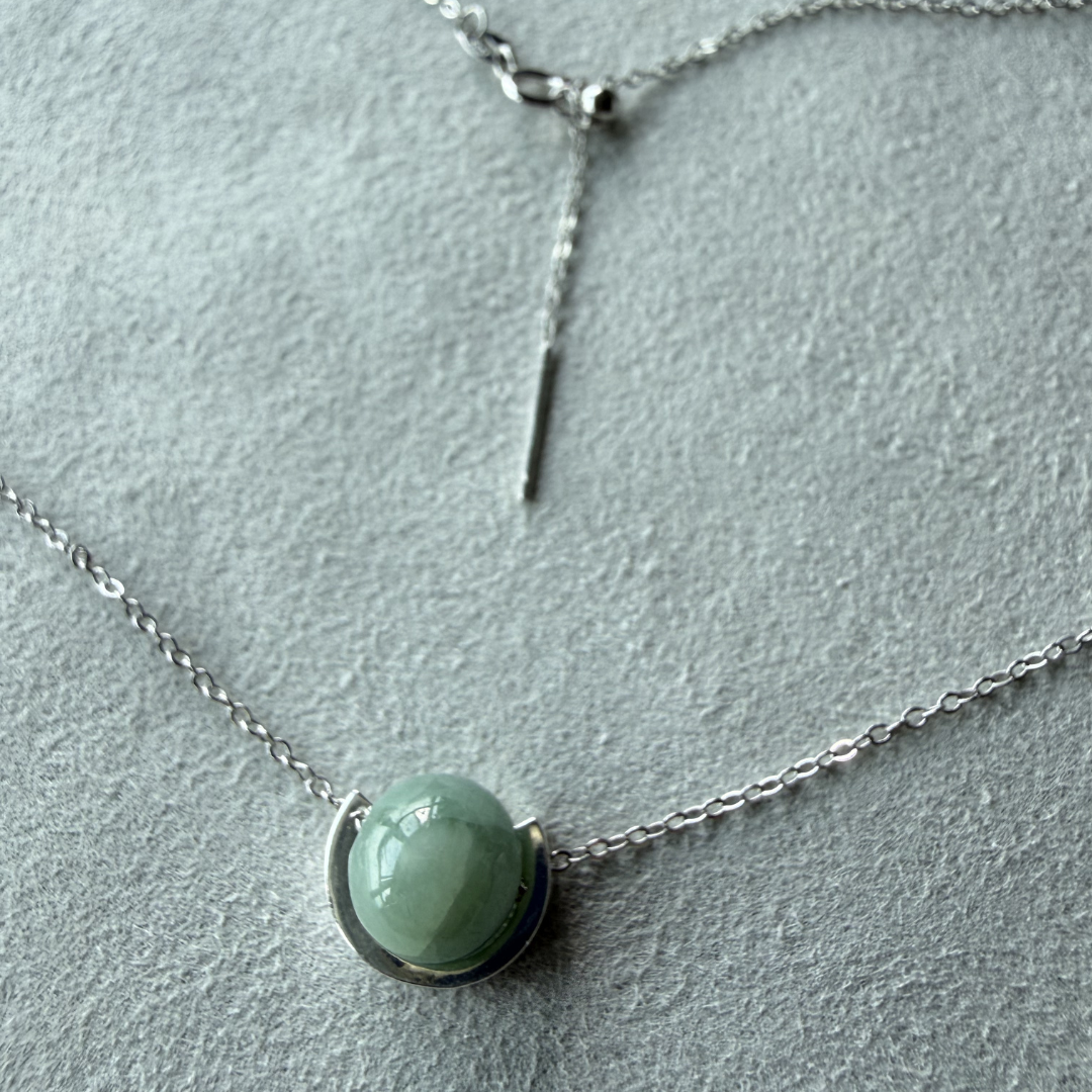 Saga - Jade sphere with silver